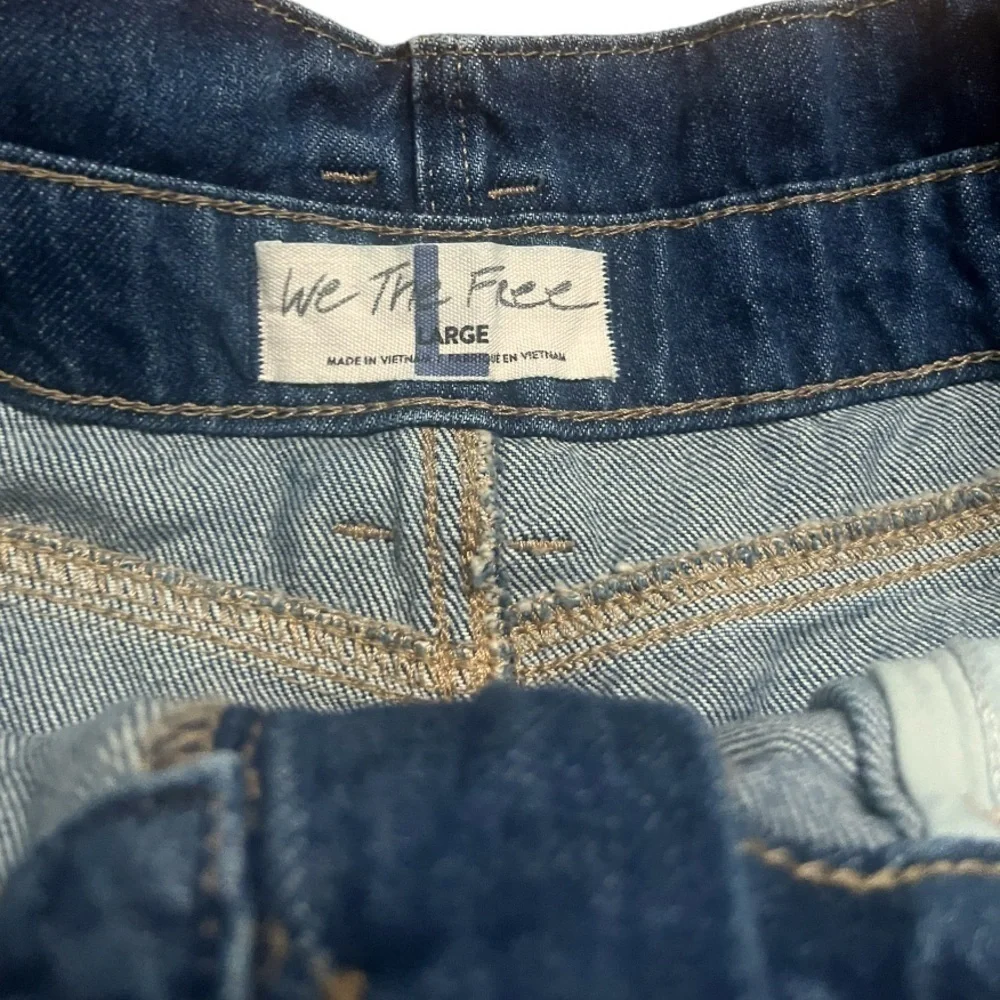 We The Free Denim Short Size Large - Picture 6 of 6